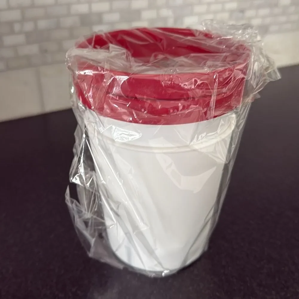 ChefWave Ice Cream Containers 2-Pack Red Silicone Lids White Body 1 QT Each 32oz